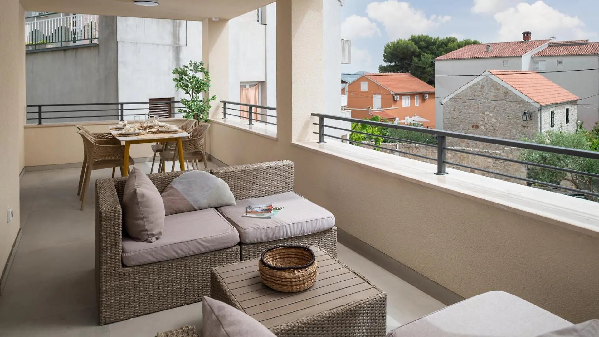 Unique Apartments In The Center Pakostane Croatia